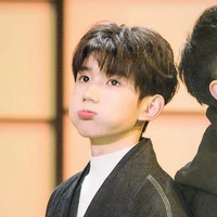 Vương Nguyên (papa các cậu)