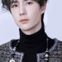 Vương Nhất Bác (ba cậu)
