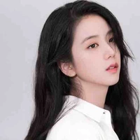 Kim Jisoo (cô)