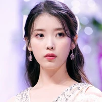 IU/hoàng hậu