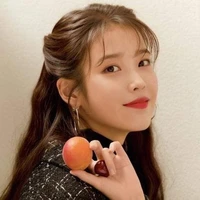 IU