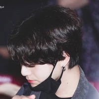 Jeon Jungkook ( JK )