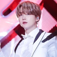 Min Yoongi_Nam Phụ