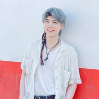 Yoongi (anh trai nuôi của Jungkook)