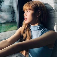 Lalisa [Lạp Lệ Sa]