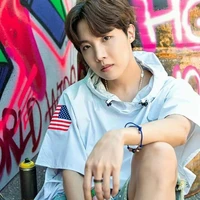 Jung Hoseok( công)