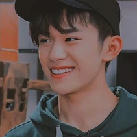 Dịch Dương Thiên Tỉ