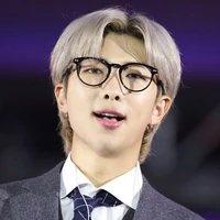 Kim Namjoon ( baba TH )