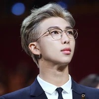 Kim Namjoon ( ba taehuyng)