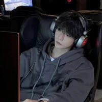 Thái Bảo Bình (Bình Bác Học)