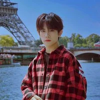 Dịch Dương Thiên Tỉ