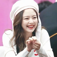 Jennie ( Chén )