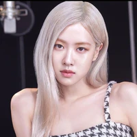 Park Chaeyoung(cô)