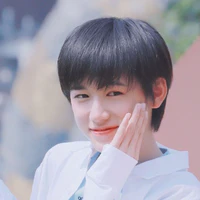 Tống Á Hiên