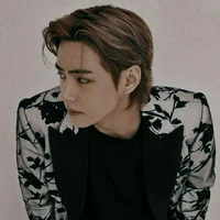 Kim Tae Hyung - Hắn