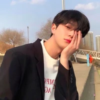 @Leo.ooo (Sư Tử)