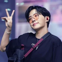 Jung hoseok_anh họ y