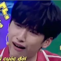 con tg dô diên cứ tưởng mìk hài hước