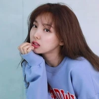 Im Nayeon