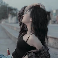 Nguyễn Tuyết Linh (Lina) nữ9