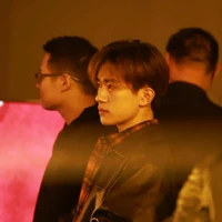 Dịch Dương Thiên Tỉ