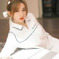 Đồng Dao_Smiling_(Sienna)