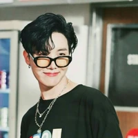 jhoep ( cô )