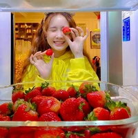 Quỳnh Anh (em gái Tuấn)