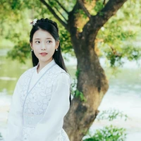 Lee Ji eun/ cung nữ của Jimin