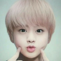 🍀KIM SEOK JIN🍀( lúc nhỏ)