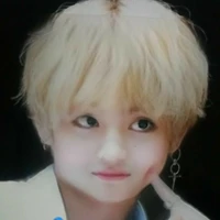 🍀KIM TAEHYUNG🍀( lúc nhỏ)