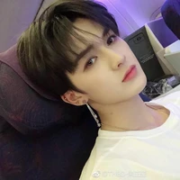 Tác giả yêu đời