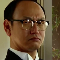 chú Gental ( quản gia của Amy )