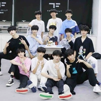 F3 (các a nhỏ)