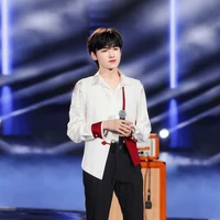 Tống Á Hiên