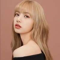 Lalisa Manoban (Cô)