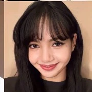 Lalisa Manoban( cô)