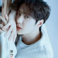Vương Nhất Bác.