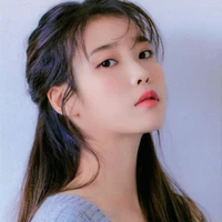 Jeon IU (mẹ y và kookie)