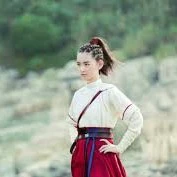 lý na tra- lớn