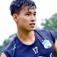 Thanh (mẹ ỉn)