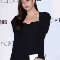 Jisoo(phu nhân Min gia)