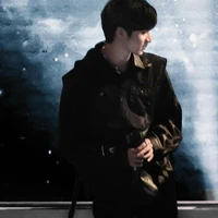 Lưu Diệu Văn e út