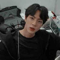 Kim SeokJin-Bà