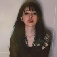 Linh Ngọc Đàm ( Chị Khánh )