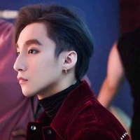 Tùng ( anh 2 cô, bạn thân anh )