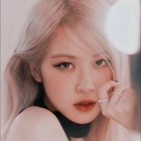 ROSÉ