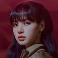 Lalisa Manoban ( cô)