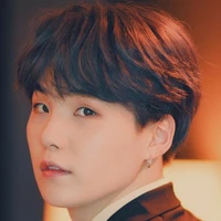 Min Yoon- gi( Suga)