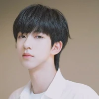 hạ tuấn lâm
